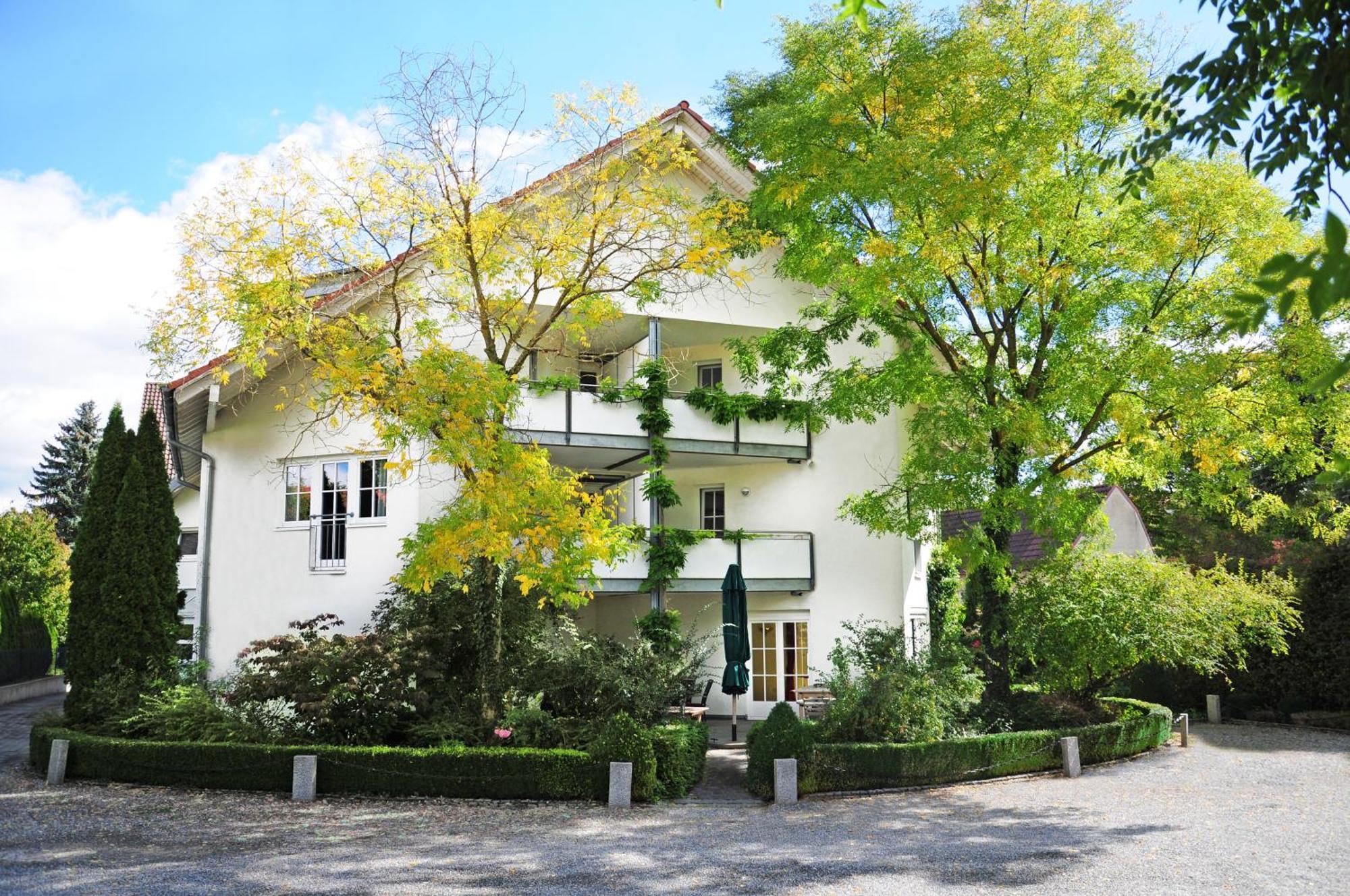Hotel Krone Ueberlingen Am Ried Singen Zewnętrze zdjęcie